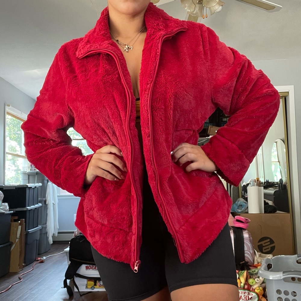 GREAT CAVALIER Size Large Red FauxFur Teddy Jacket